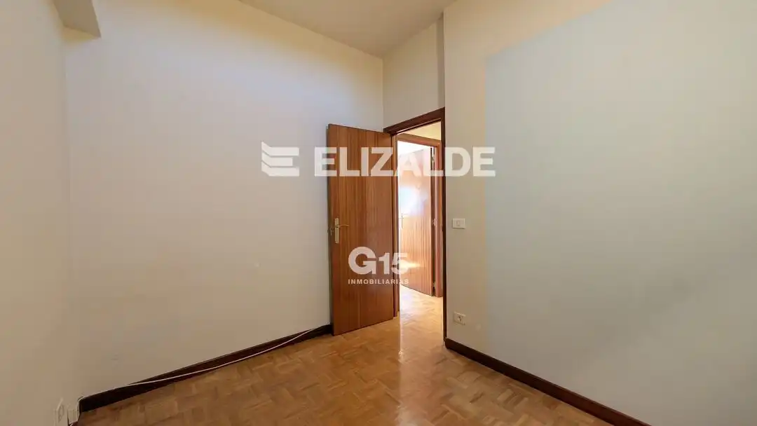 Habitación de Piso en venta en Donostia - San Sebastián  con Calefacción, Terraza y Trastero