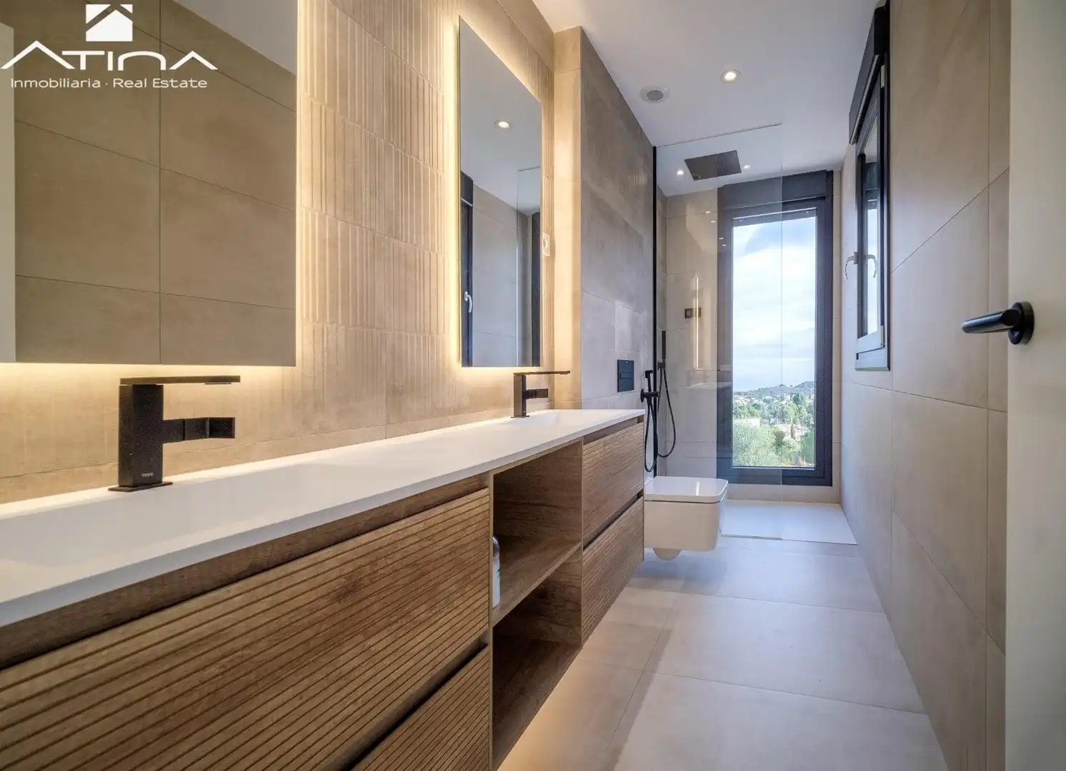 Bathroom of Houses for sale in Dénia  with Air Conditioner, Terrace and Storage room