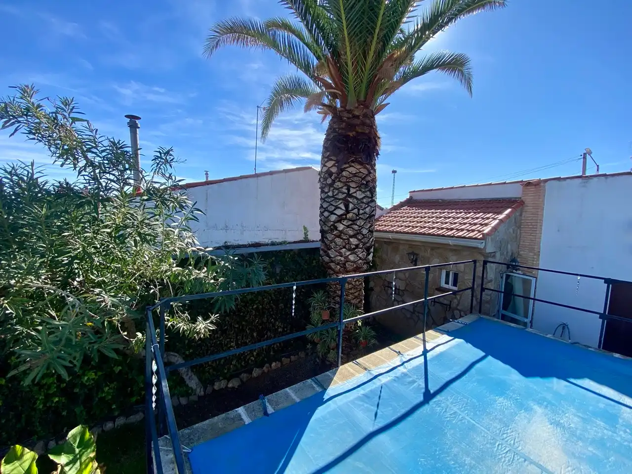 Vista exterior de Casa adosada en venda en Malagón amb Aire condicionat, Calefacció i Jardí privat