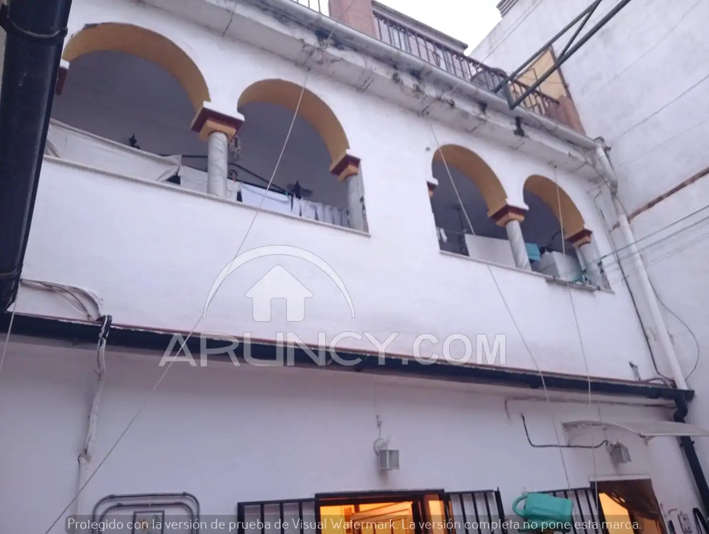Vista exterior de Casa o xalet en venda en Alcalá de Guadaira amb Aire condicionat, Terrassa i Traster