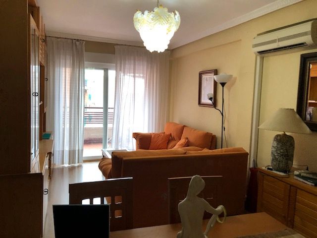 Sala d'estar de Pis en venda en Alcorcón amb Aire condicionat, Calefacció i Jardí privat