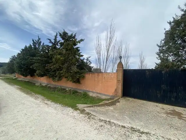Finca rústica en venta en Cenicientos con Jardín privado