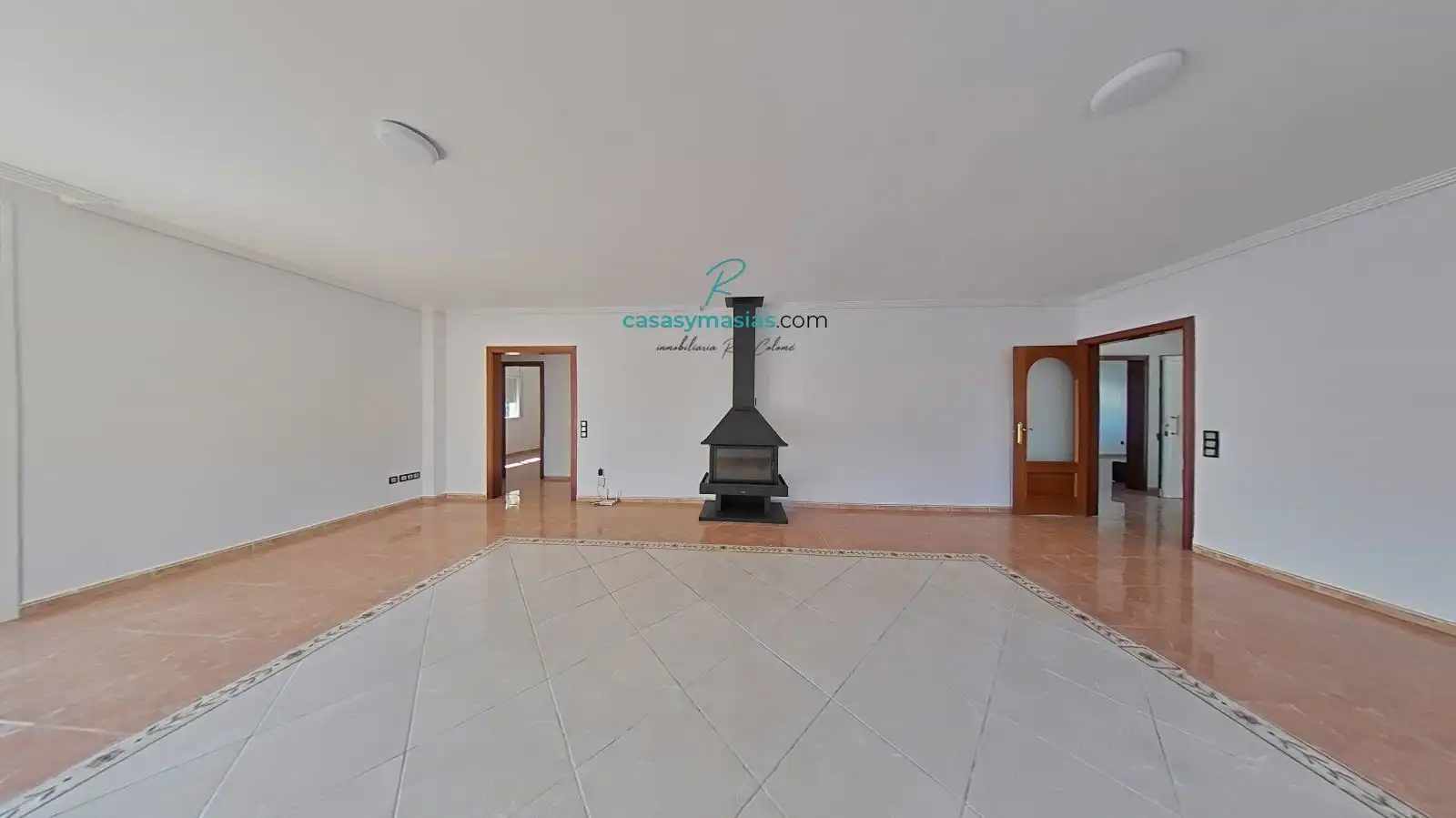 Sala de estar de Casa o chalet en venta en Sant Cugat Sesgarrigues con Aire acondicionado, Calefacción y Jardín privado