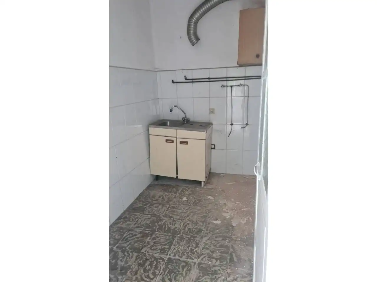 Cuina de Casa o xalet en venda en Ourense Capital  amb Calefacció, Jardí privat i Traster