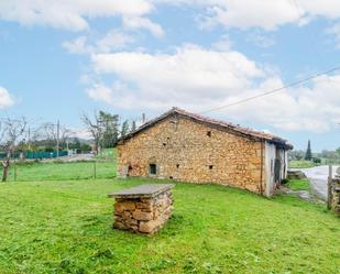 Vista exterior de Casa o xalet en venda en Llanera amb Jardí privat