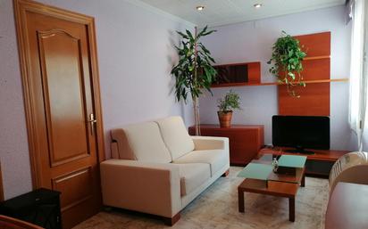 Living room of Flat for sale in El Prat de Llobregat  with Oven