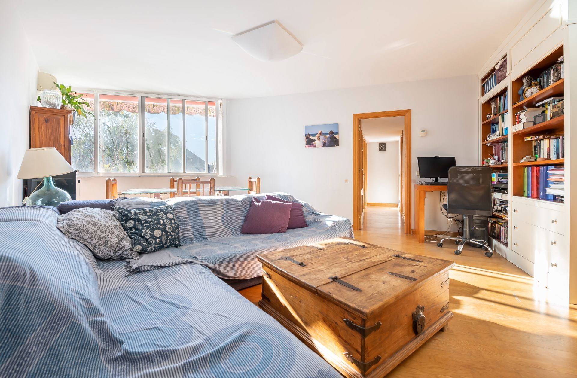 Sala d'estar de Pis en venda en Majadahonda amb Aire condicionat, Calefacció i Piscina comunitària