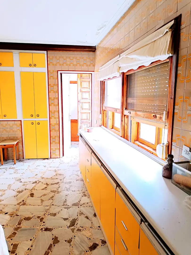 Kitchen of Flat for sale in Barruelo de Santullán  with Parquet flooring, Terrace and Furnished