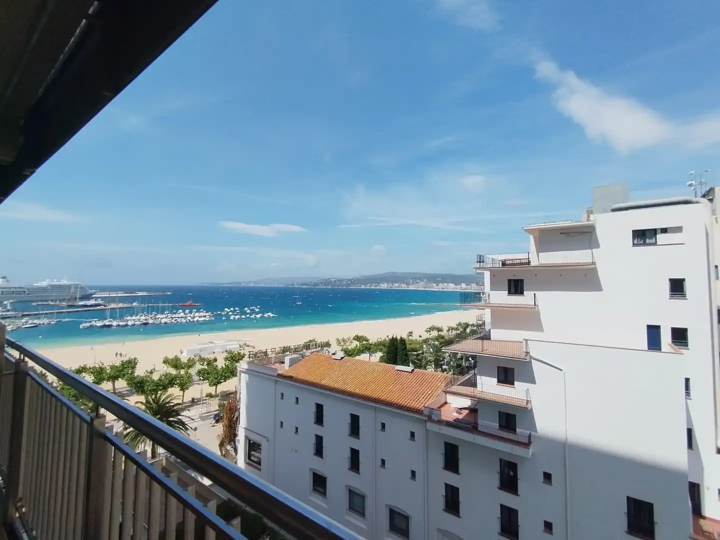 Vista exterior de Piso en venta en Palamós con Terraza