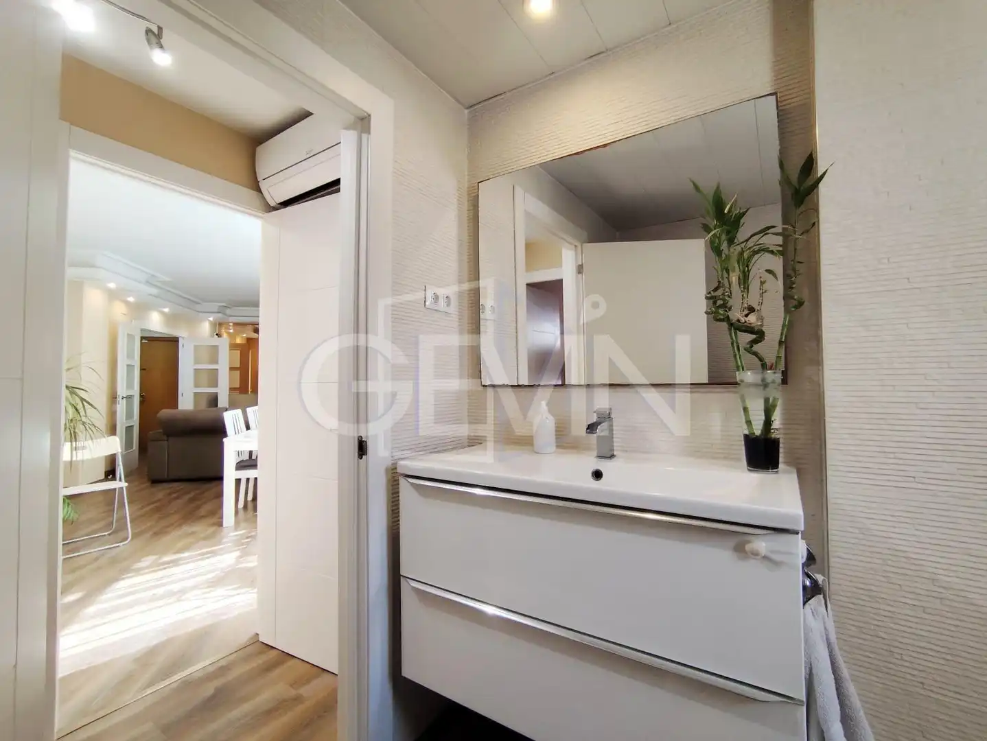 Habitación de Piso en venta en Santa Perpètua de Mogoda con Aire acondicionado, Calefacción y Parquet