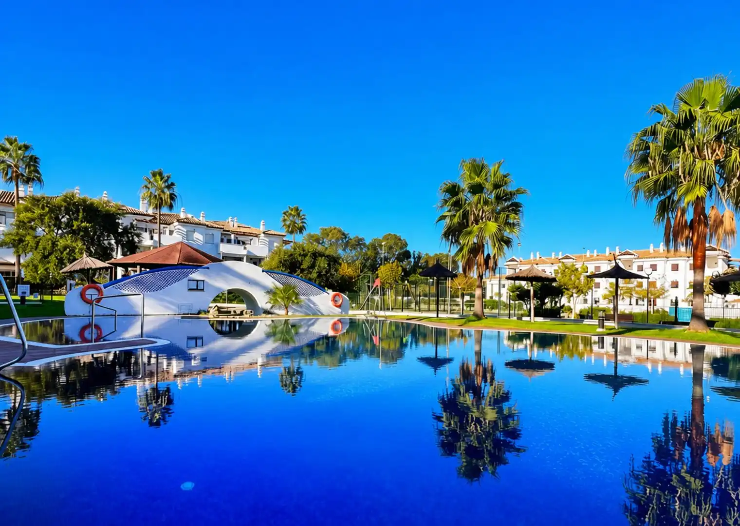Piscina de Garaje en venta en Chiclana de la Frontera
