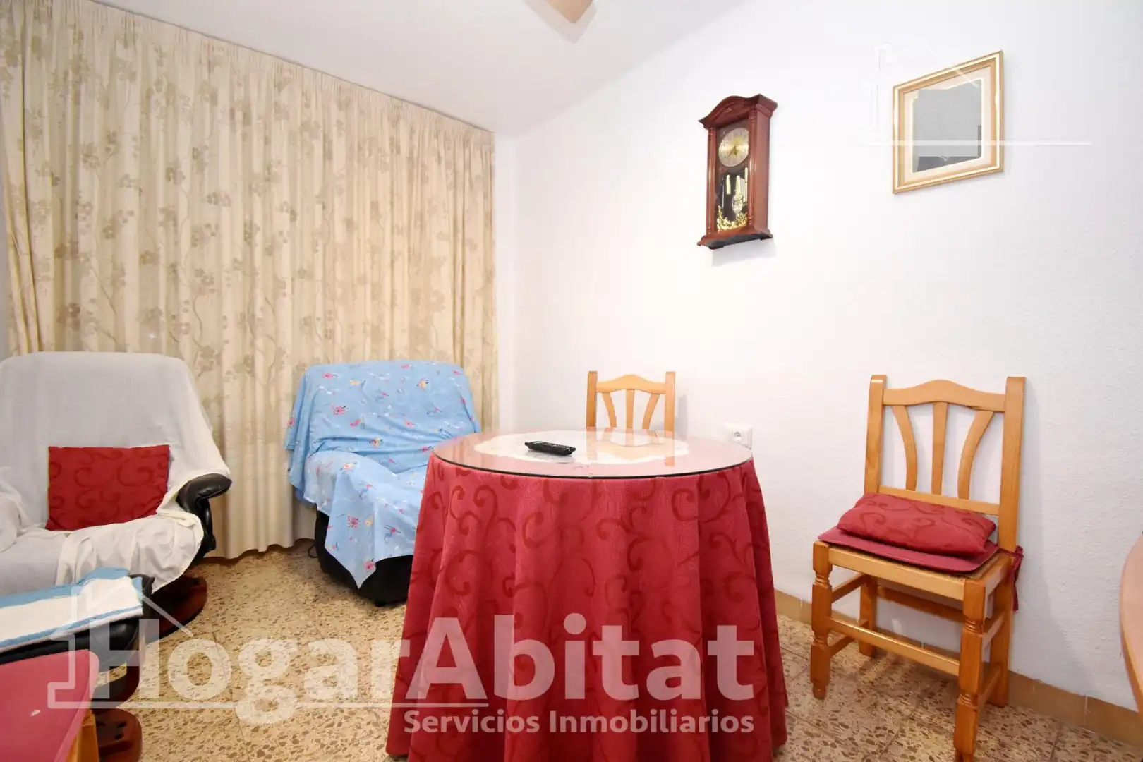 Habitación de Piso en venta en Castellón de la Plana / Castelló de la Plana con Terraza