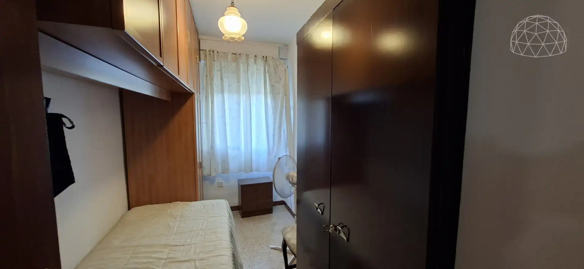 Schlafzimmer von Wohnung zum Verkauf in Sevilla mit Möbliert