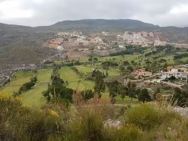 Terreny residencial en venda a Vícar Pueblo