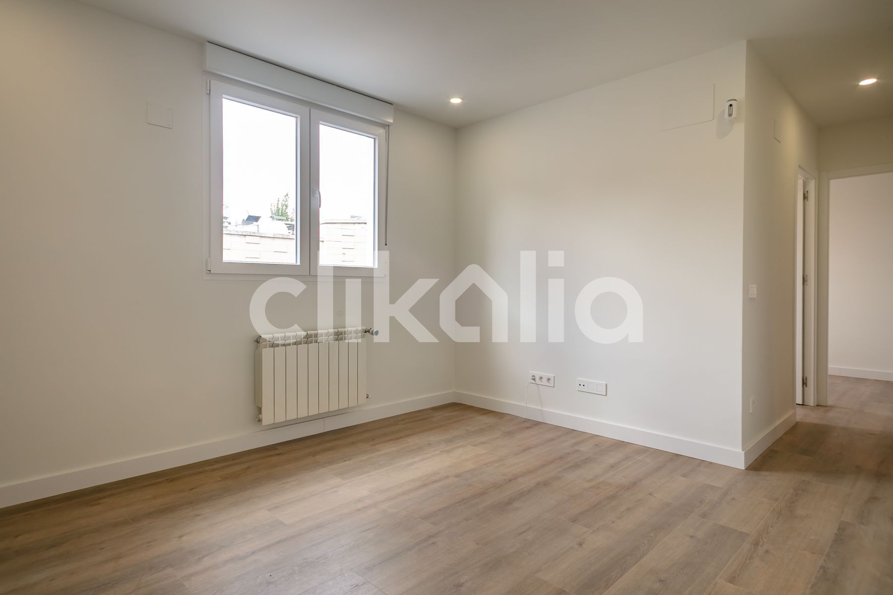 Bedroom of Flat for sale in  Madrid Capital  with Air Conditioner, Heating and Terrace