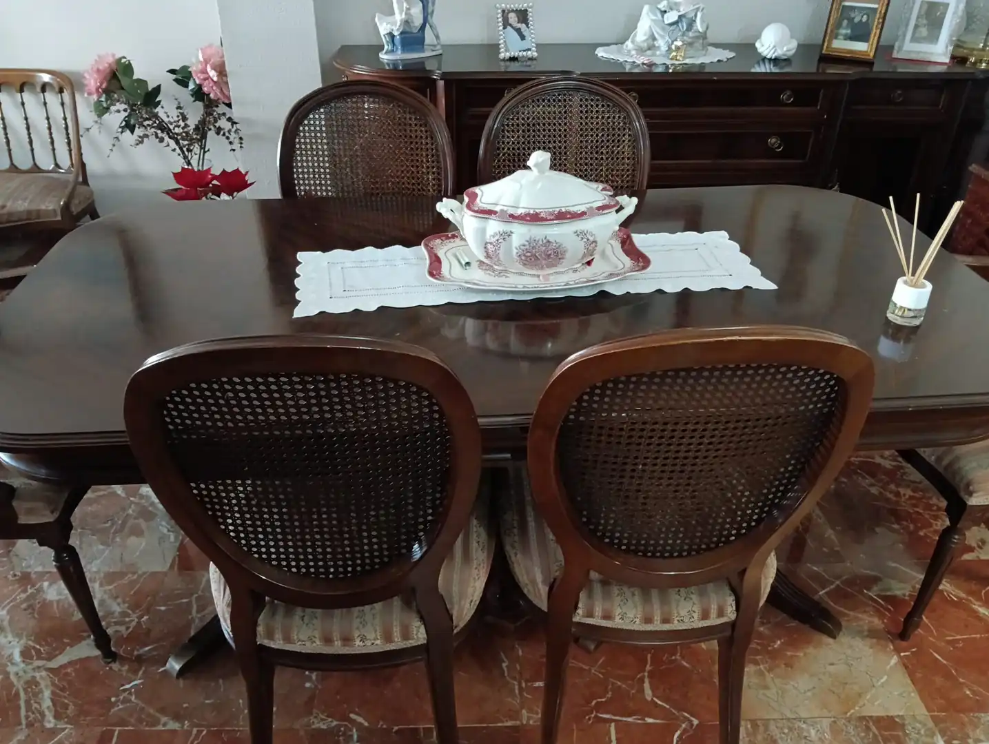 Dining room of Flat for sale in Sevilla  with Air Conditioner, Terrace and Balcony