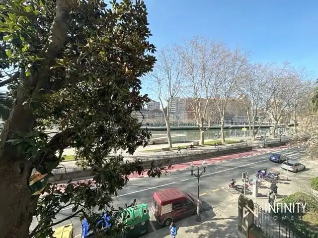 Außenansicht von Maisonette zur Miete in Bilbao  mit Heizung, Privatgarten und Terrasse