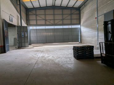 Nave industrial in affitto a La Hacienda - Nueva Andalucía