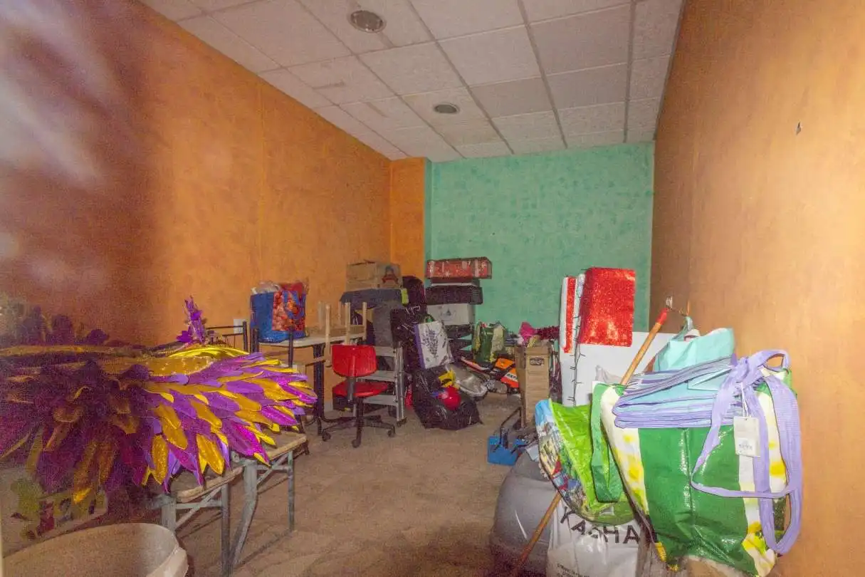 Commercial properties for sale in Yepes  with Air Conditioner