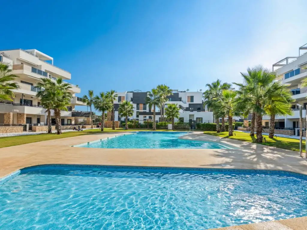 Appartement compact avec piscine à vendre à Calle Lagos de Covadonga, imagen 3
