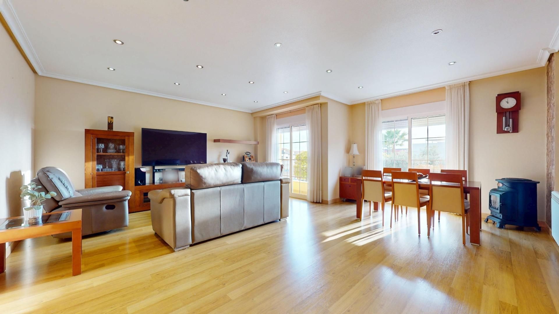 Sala d'estar de Casa adosada en venda en Pilar de la Horadada amb Aire condicionat, Terrassa i Balcó