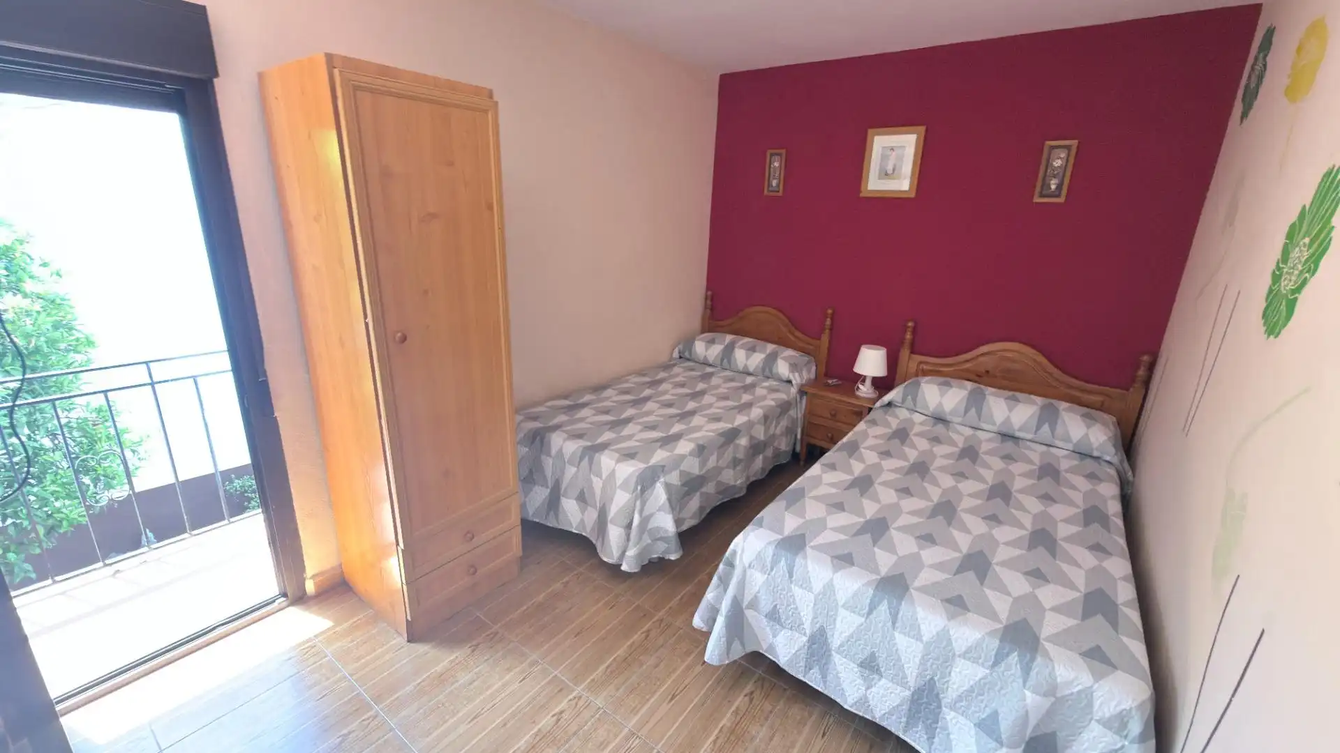 Dormitori de Edifici en venda en Cortegana