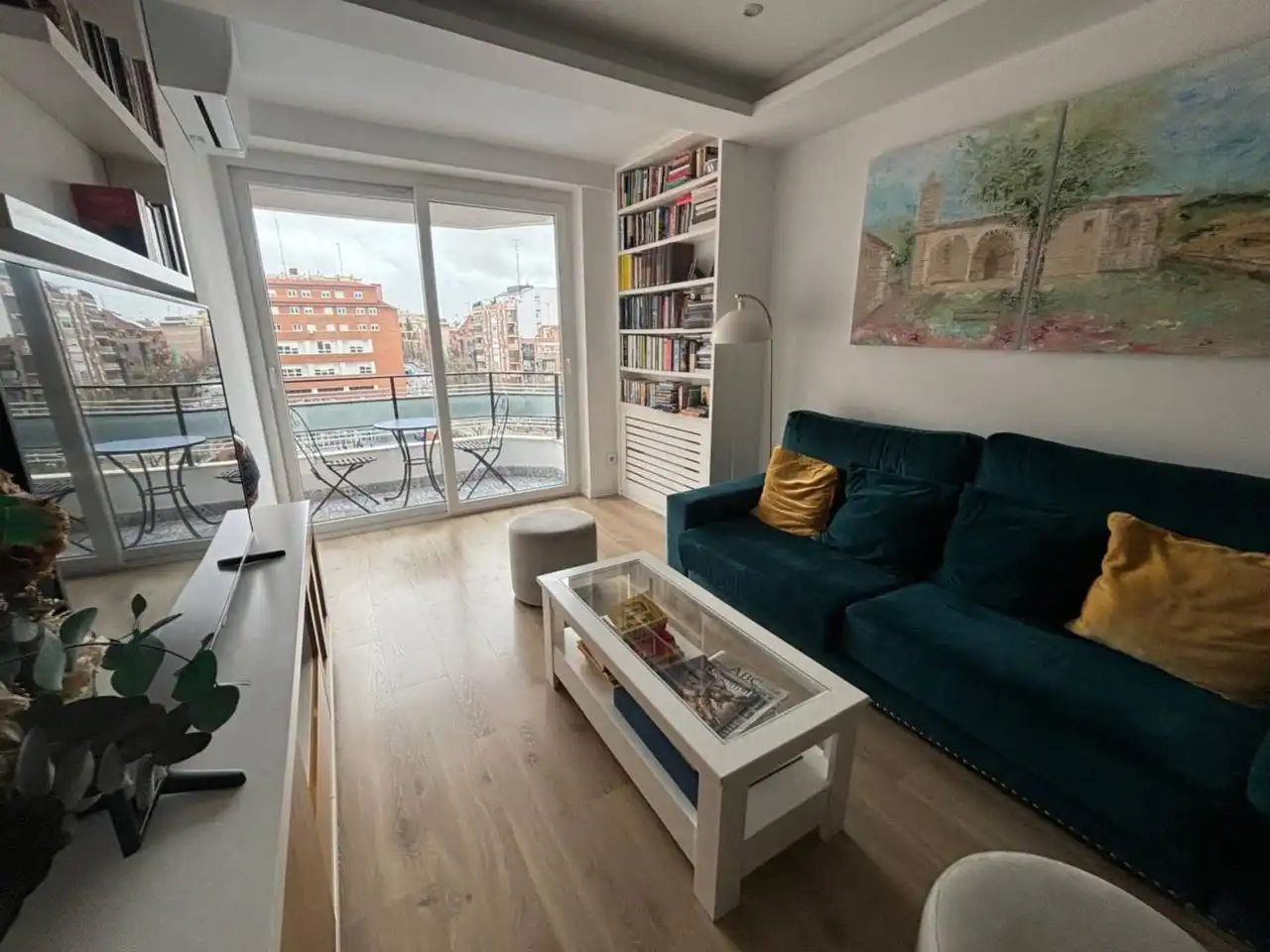 Sala de estar de Piso en venta en Madrid con Calefacción, Terraza y Trastero