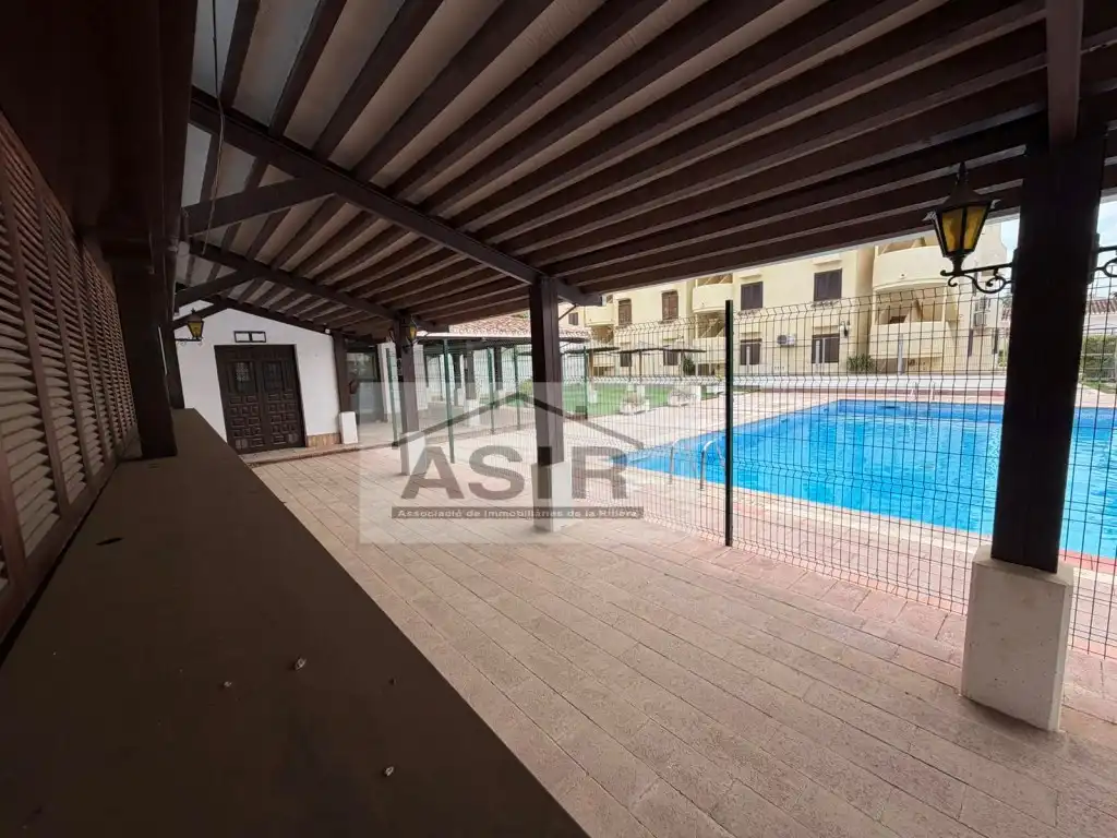 Piscina de Local en venta en Dénia