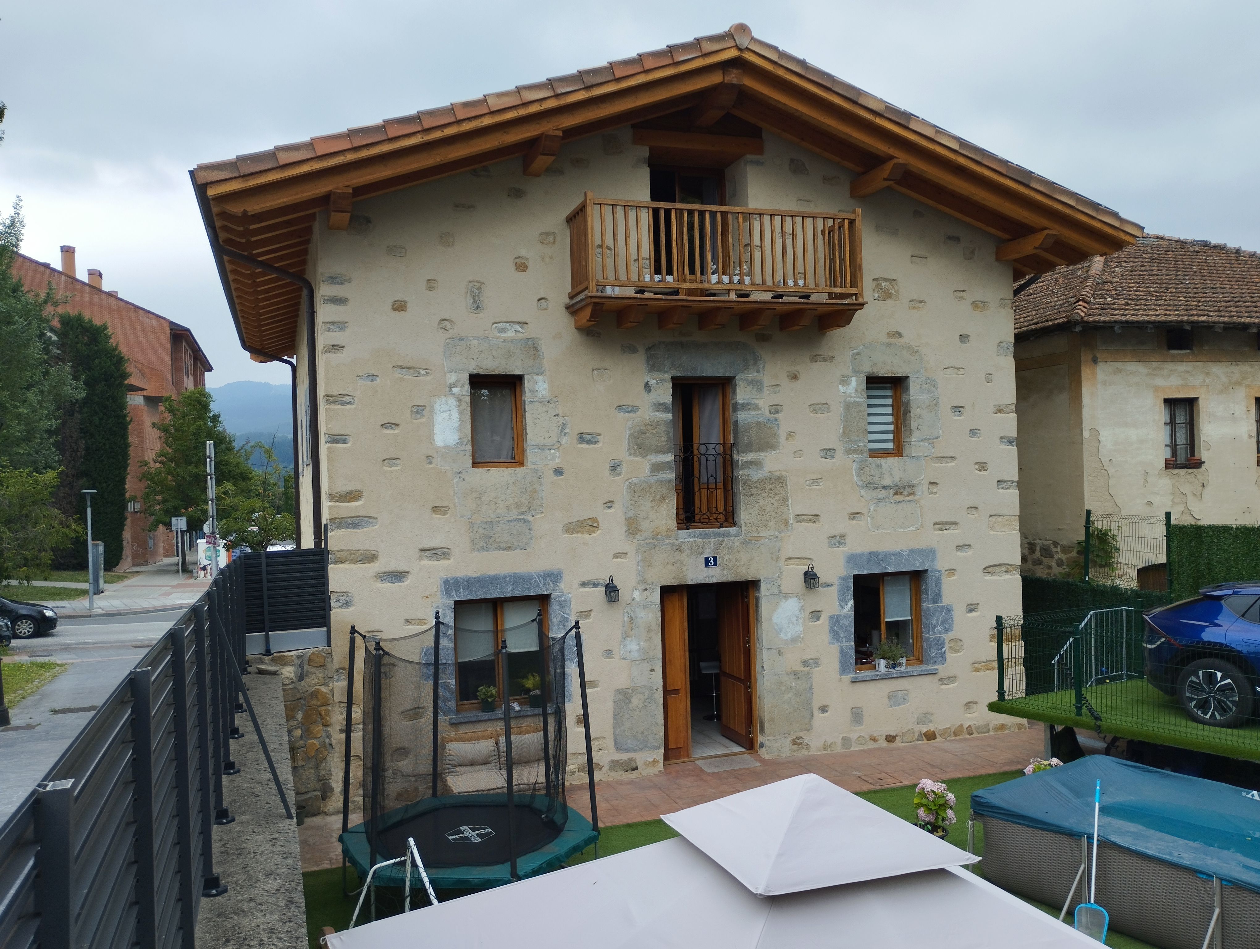 Exterior view of House or chalet for sale in Amurrio  with Air Conditioner and Furnished