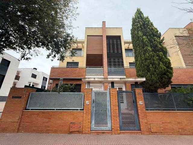 Casa adosada en Venta en Pau Lledó