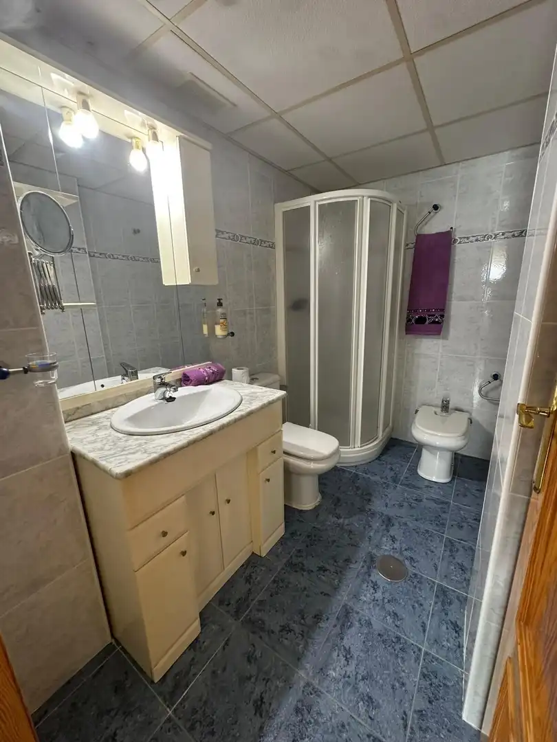 Bathroom of Flat for sale in Murcia  with Air Conditioner, Private garden and Storage room