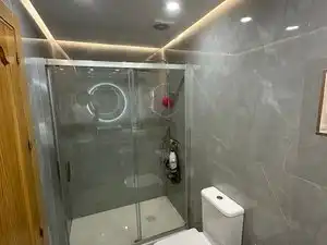 Baño de Piso en venta en Málaga con Aire acondicionado, Amueblado y Horno