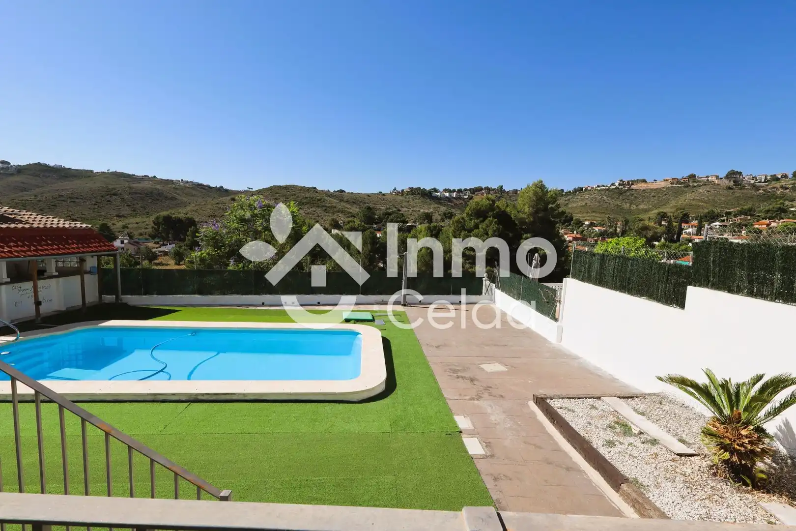Piscina de Casa o chalet en venta en Chiva con Aire acondicionado, Calefacción y Jardín privado