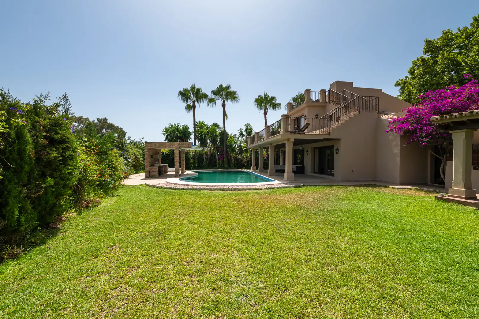 Casa con piscina en venta en Milla de Oro, imagen 4