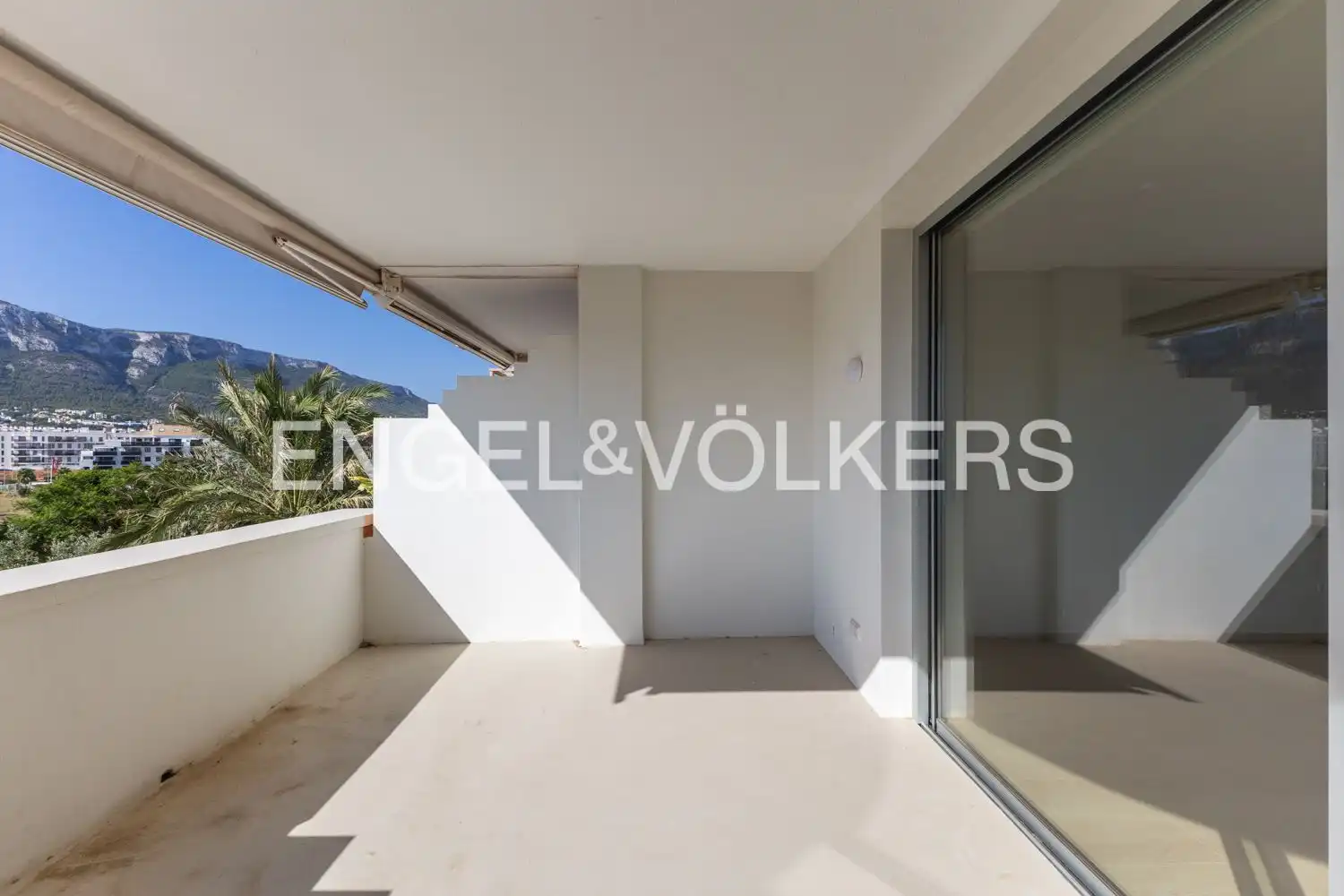 Terrace of Flat for rent in Dénia  with Air Conditioner, Heating and Parquet flooring