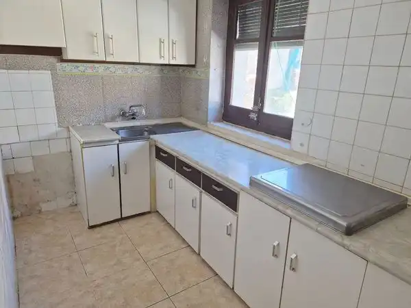Cuina de Pis en venda en San Lorenzo de El Escorial amb Jardí privat i Terrassa