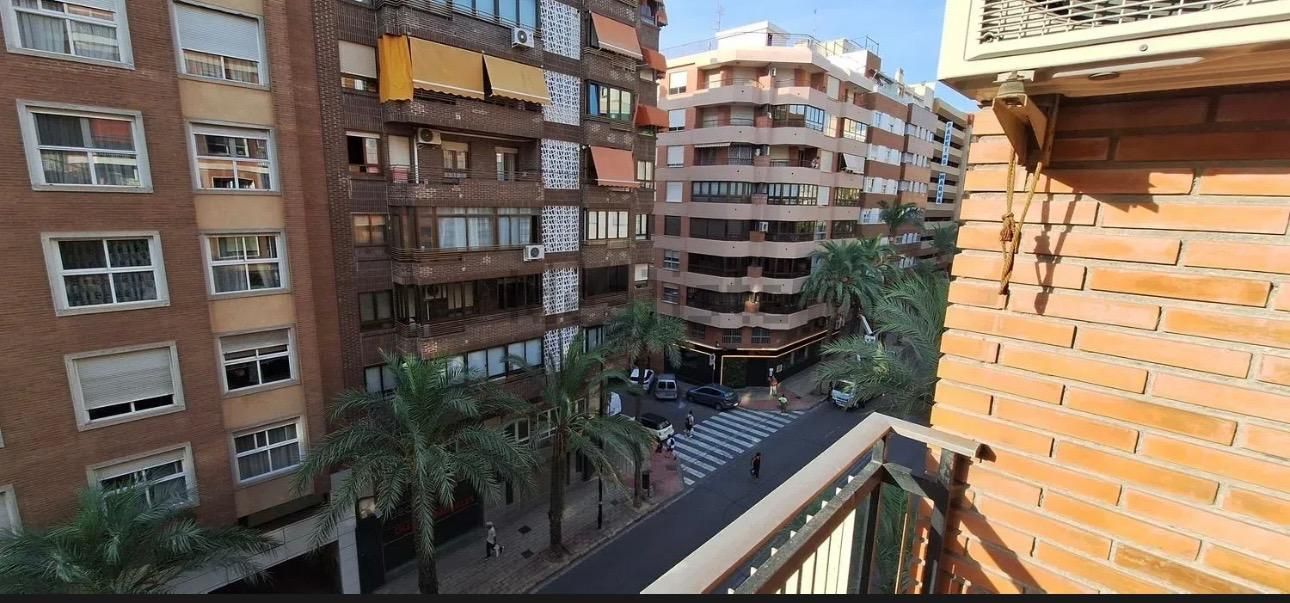 Exterior view of Flat to rent in Alicante / Alacant  with Air Conditioner and Balcony