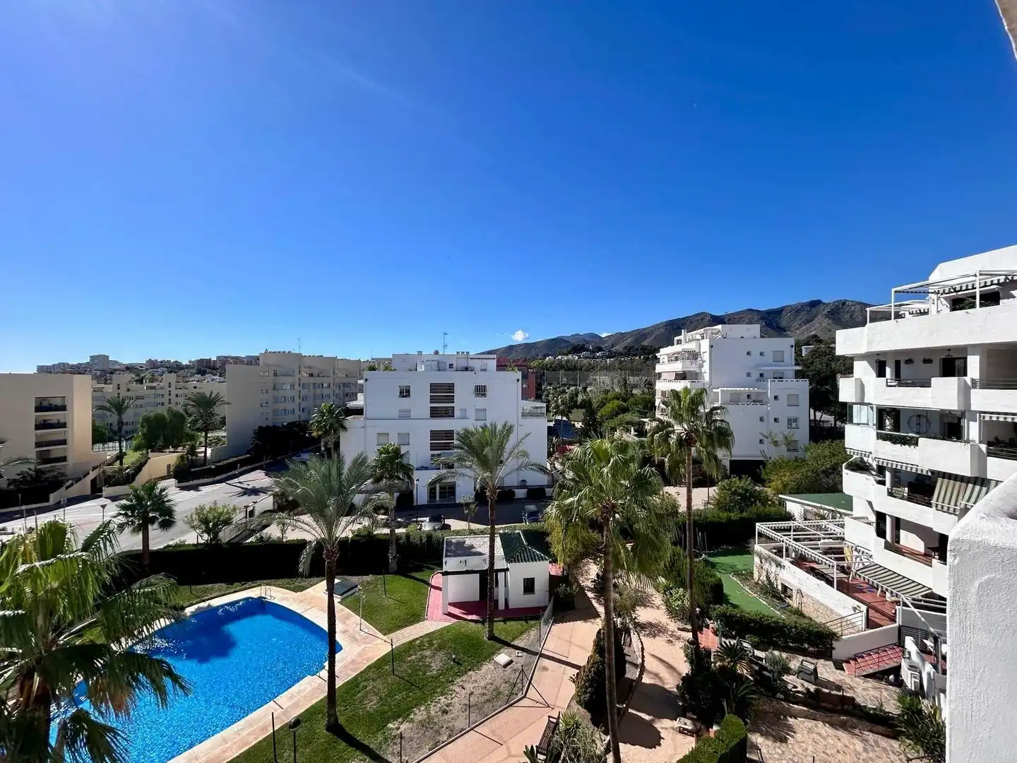 Vista exterior de Pis en venda en Playamar - Benyamina