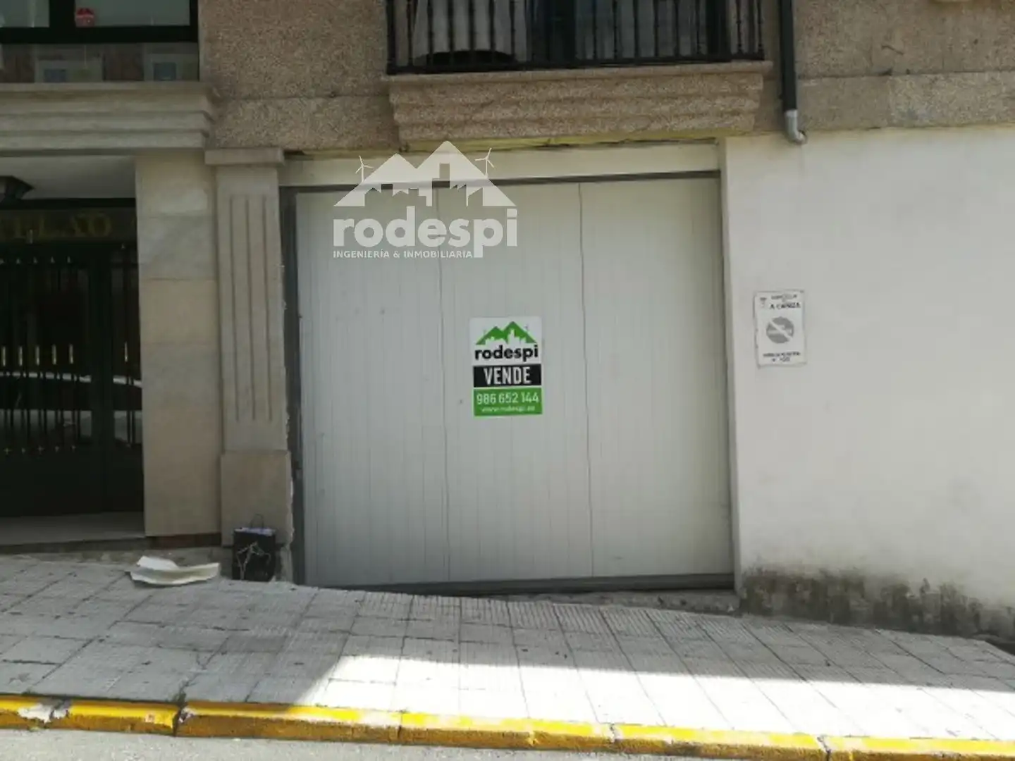 Local comercial en venda a A Cañiza