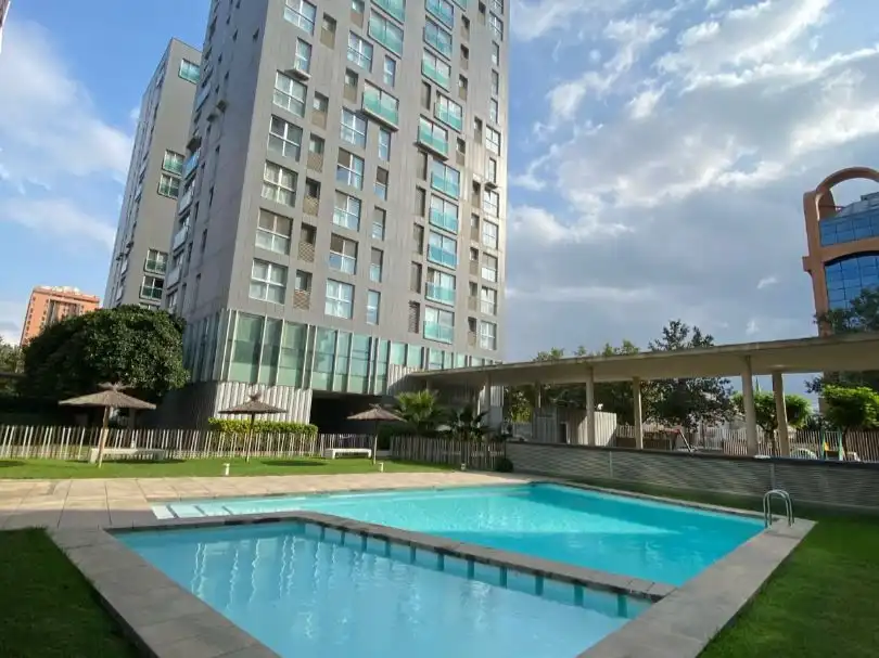 Appartamento con piscina in vendita a amado granell mesado 72