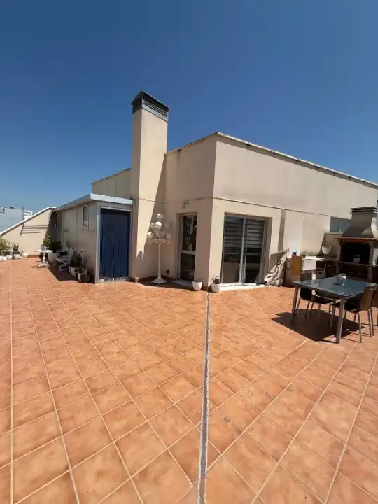 Vista exterior de Ático en venta en Altura con Aire acondicionado, Parquet y Terraza
