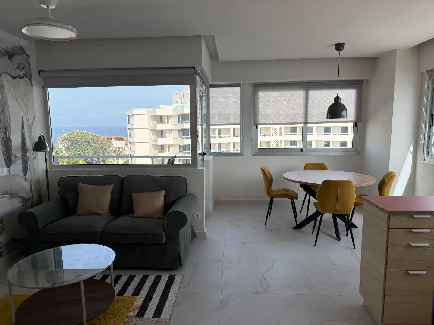 Sala d'estar de Apartament de lloguer en Puerto de la Cruz amb Terrassa i Balcó