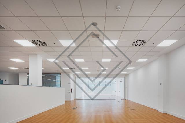 Oficina en Alquiler en Zona Industrial