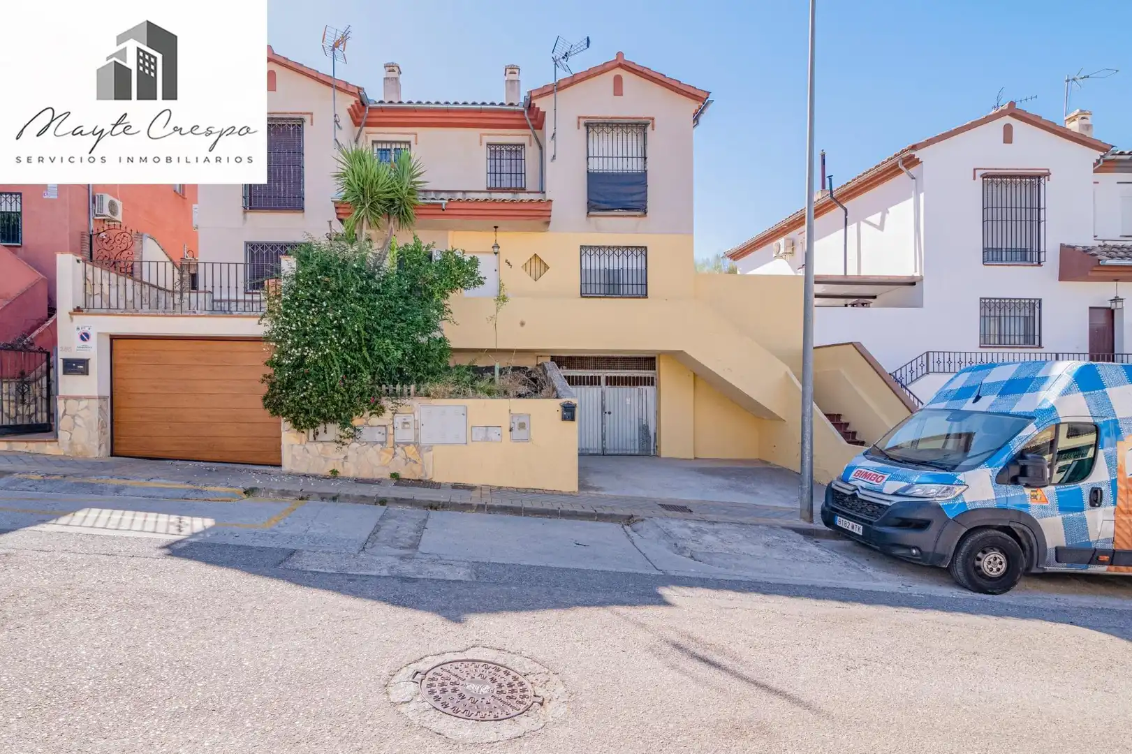 Casa aparellada amb terrassa en venda a Jun, imagen 36