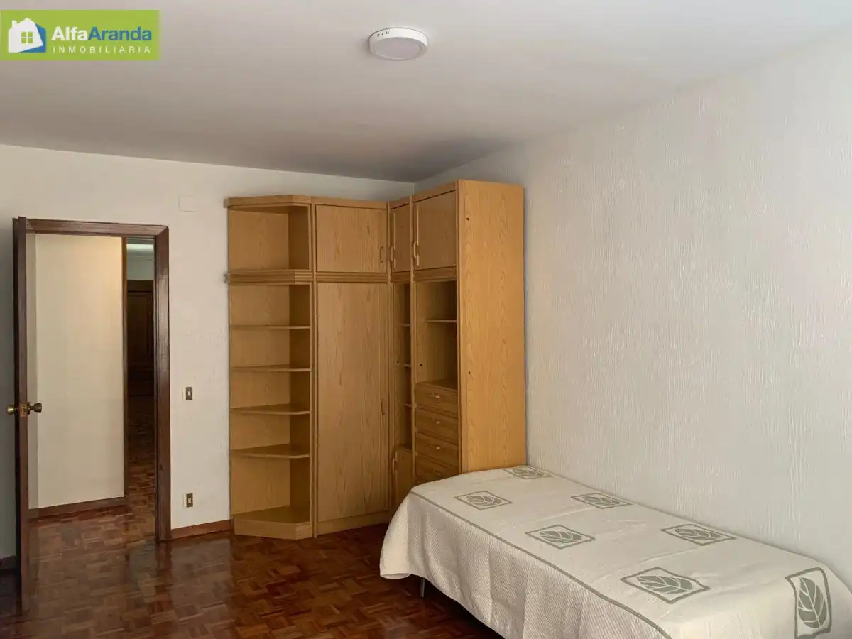 Bedroom of Flat for sale in Aranda de Duero  with Parquet flooring and Terrace