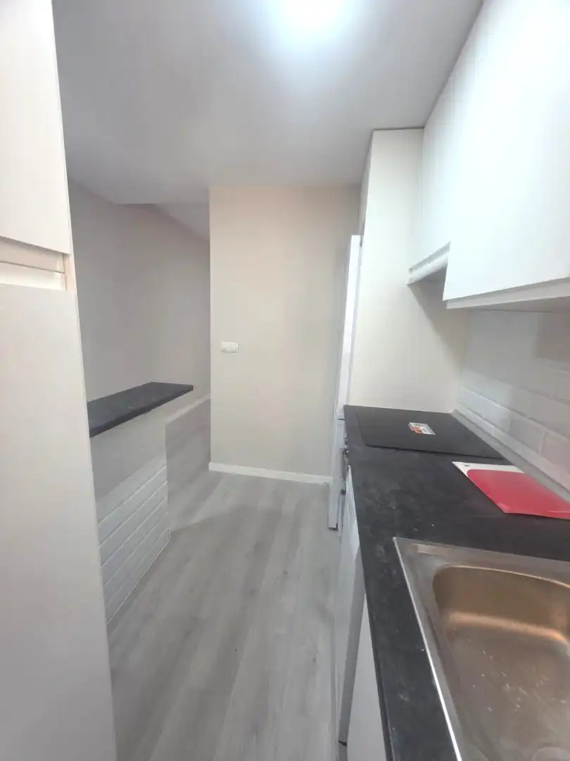 Kitchen of Flat for sale in Madrid  with Heating, Oven and Washing machine