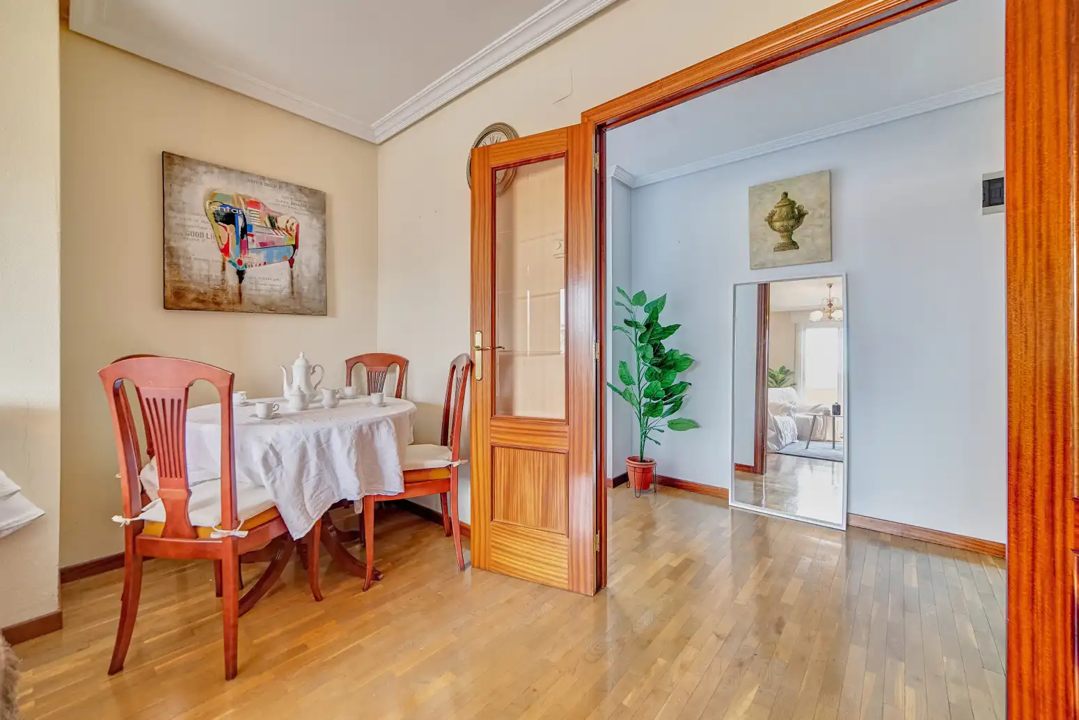 Comedor de Piso en venta en Burlada / Burlata con Calefacción, Parquet y Terraza