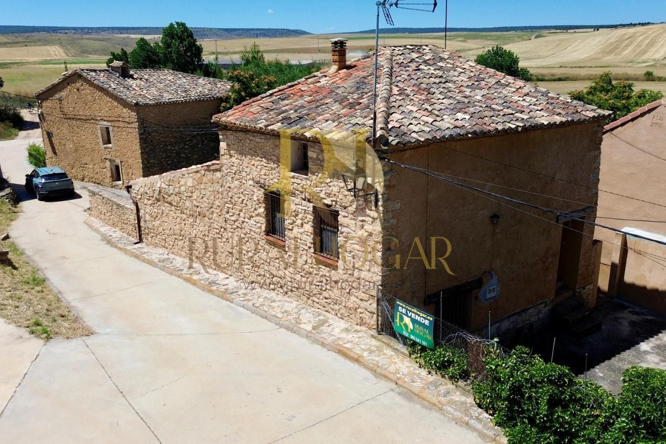 Exterior view of House or chalet for sale in Prados Redondos  with Private garden, Furnished and Oven