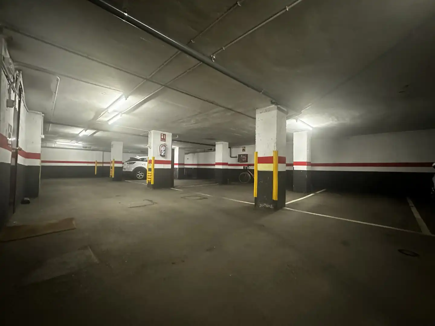 Parking de Piso en venta en Madrid con Aire acondicionado, Calefacción y Terraza