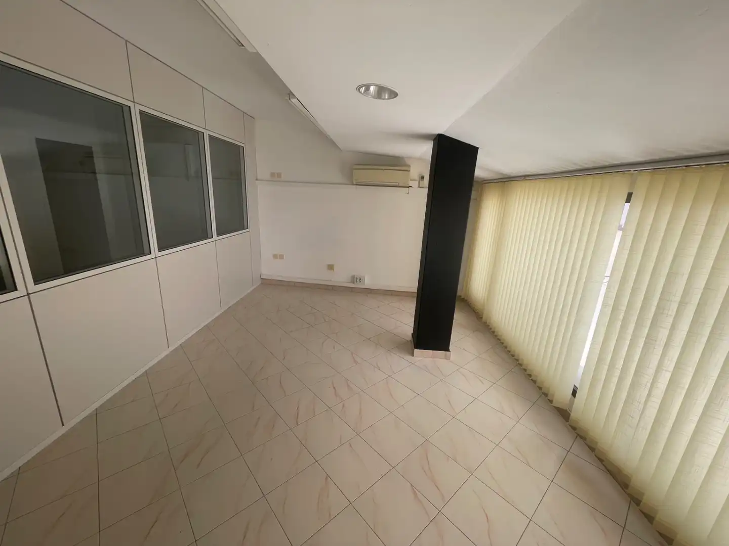 Local comercial en alquiler en Calle Mártires, imagen 17